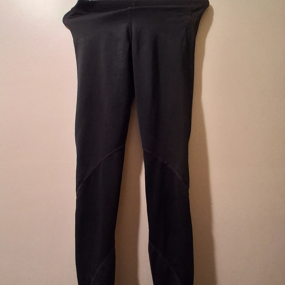 Nike Black Kids' Pro Athletic Leggings with White Swoosh - Picture 2 of 3